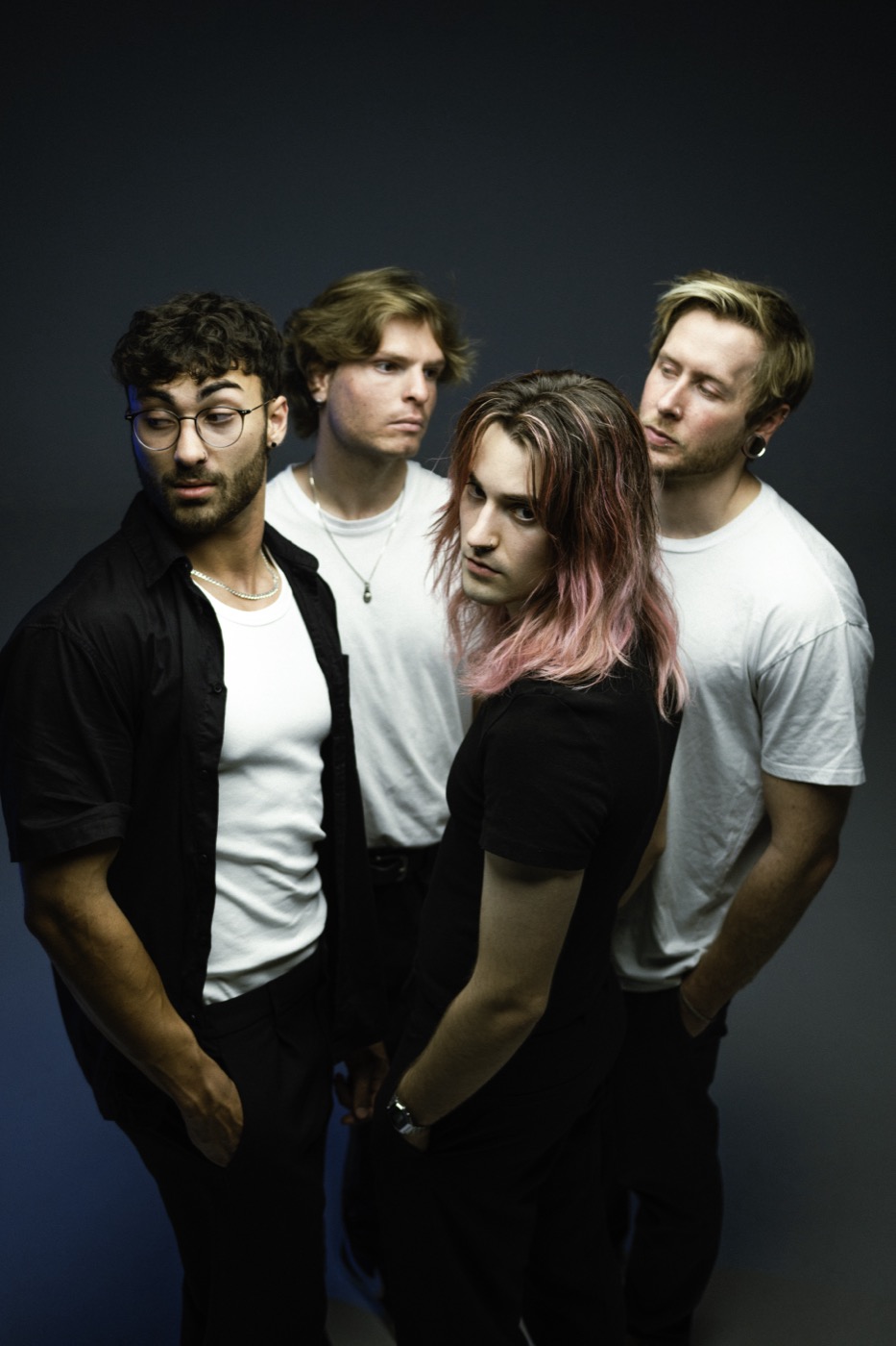 Press Photo 07 — Photo · 4000×6000 press asset
